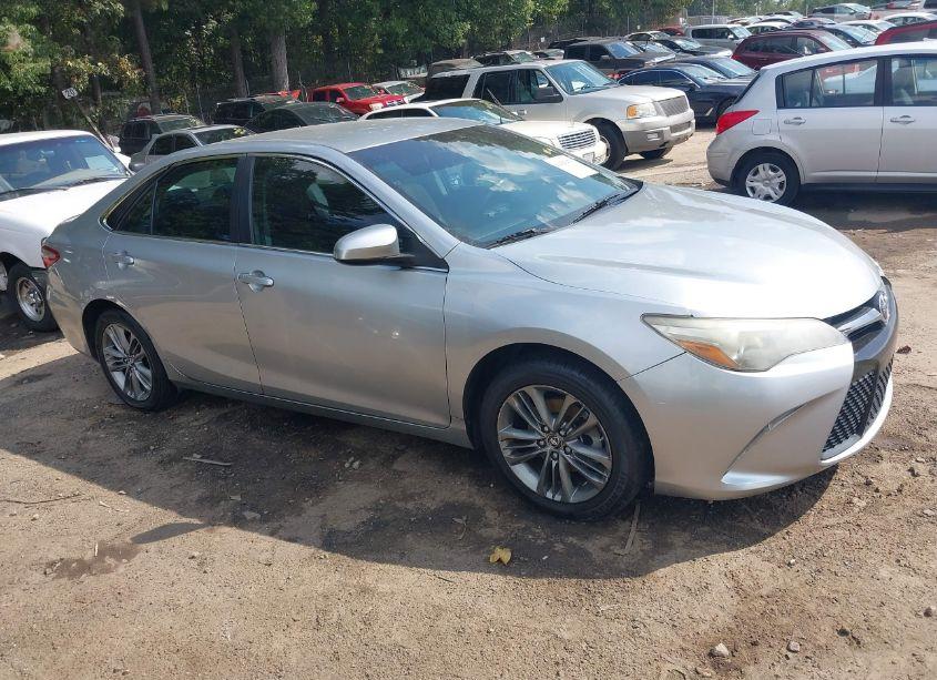 Photo 13 of 2016 Toyota Camry SE (VIN 4T1BF1FK3GU580932)