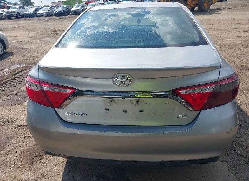 Photo 16 of 2016 Toyota Camry SE (VIN 4T1BF1FK3GU580932)
