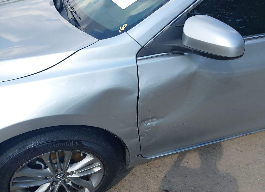 Photo 6 of 2016 Toyota Camry SE (VIN 4T1BF1FK3GU580932)