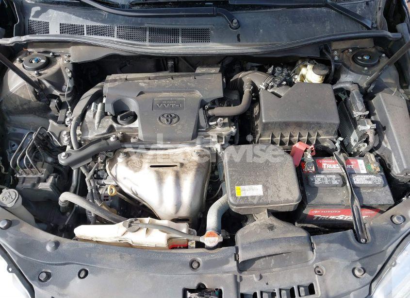 Photo 10 of 2016 Toyota Camry LE (VIN 4T1BF1FK3GU602895)