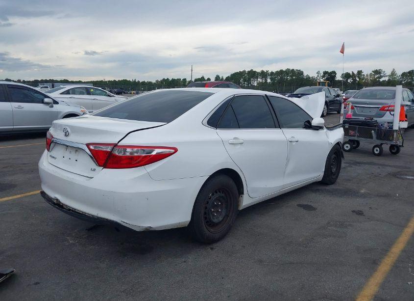 Photo 4 of 2016 Toyota Camry LE (VIN 4T1BF1FK3GU603822)