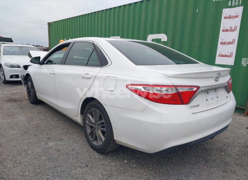 Photo 3 of 2017 Toyota Camry SE (VIN 4T1BF1FK3HU274086)