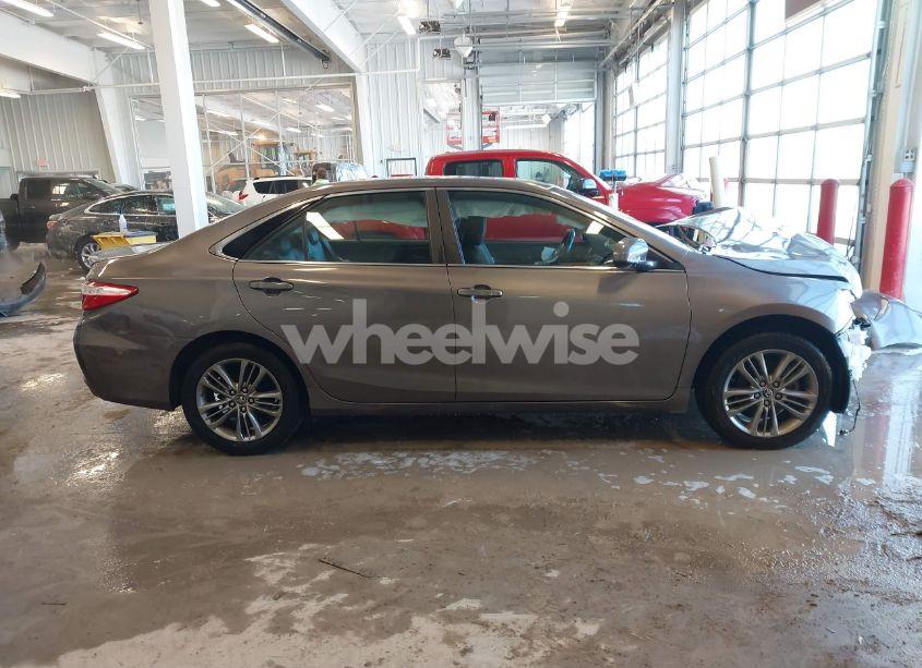 Photo 14 of 2017 Toyota Camry SE (VIN 4T1BF1FK3HU308933)