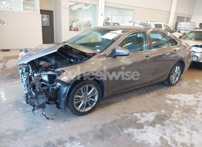 Photo 2 of 2017 Toyota Camry SE (VIN 4T1BF1FK3HU308933)