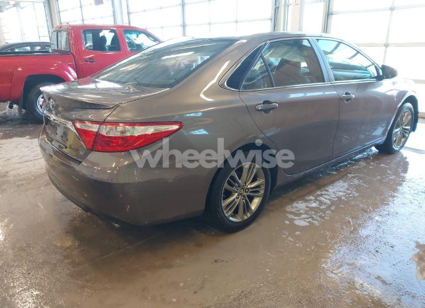 Photo 4 of 2017 Toyota Camry SE (VIN 4T1BF1FK3HU308933)