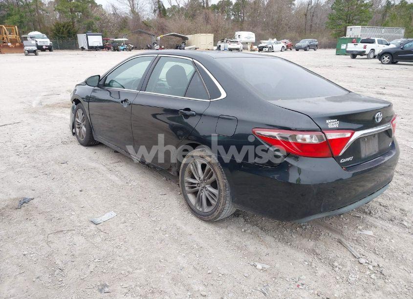 Photo 3 of 2017 Toyota Camry SE (VIN 4T1BF1FK3HU313047)