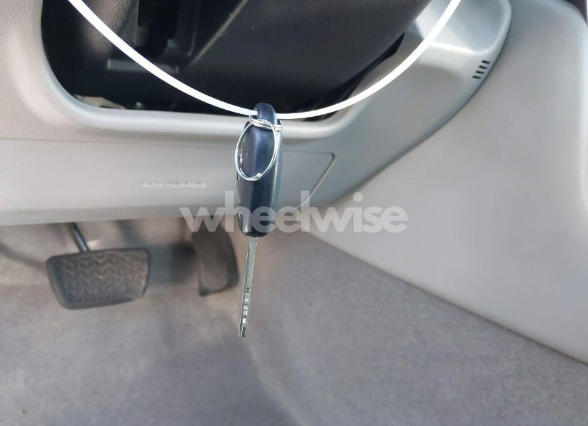 Photo 11 of 2017 Toyota Camry LE (VIN 4T1BF1FK3HU332181)