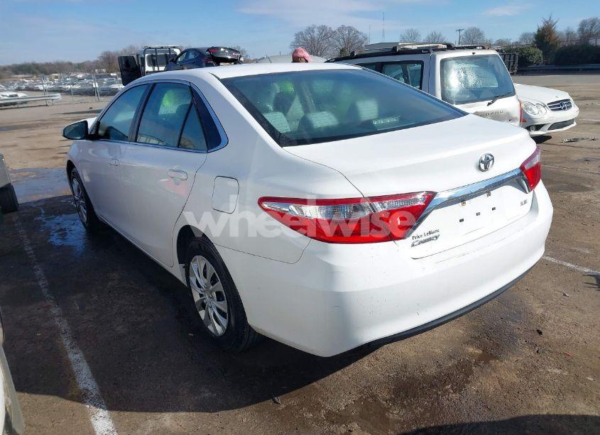 Photo 3 of 2017 Toyota Camry LE (VIN 4T1BF1FK3HU332181)