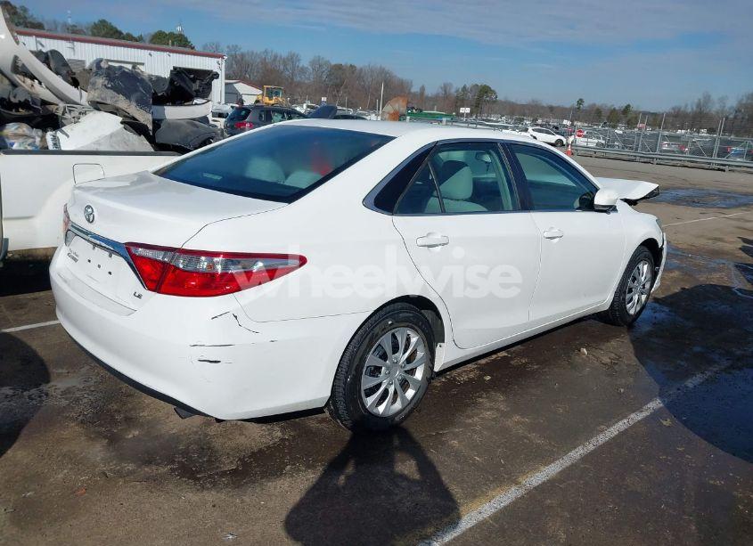 Photo 4 of 2017 Toyota Camry LE (VIN 4T1BF1FK3HU332181)