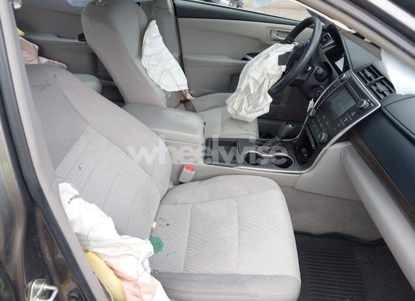 Photo 5 of 2017 Toyota Camry LE (VIN 4T1BF1FK3HU355475)