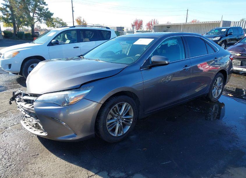 Photo 2 of 2017 Toyota Camry SE (VIN 4T1BF1FK3HU364208)