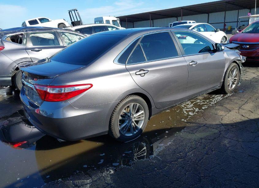 Photo 4 of 2017 Toyota Camry SE (VIN 4T1BF1FK3HU364208)