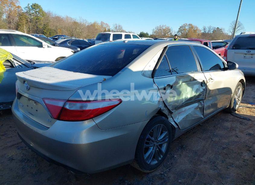 Photo 4 of 2017 Toyota Camry SE (VIN 4T1BF1FK3HU366282)