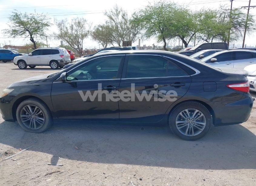 Photo 14 of 2017 Toyota Camry LE/XLE/SE/XSE (VIN 4T1BF1FK3HU367562)