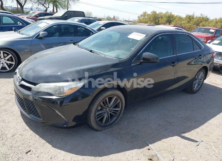 Photo 2 of 2017 Toyota Camry LE/XLE/SE/XSE (VIN 4T1BF1FK3HU367562)