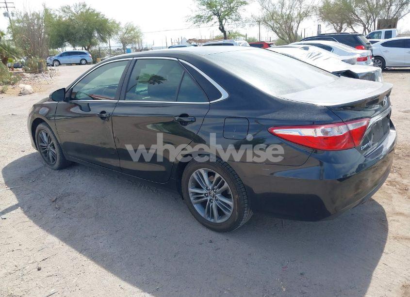 Photo 3 of 2017 Toyota Camry LE/XLE/SE/XSE (VIN 4T1BF1FK3HU367562)