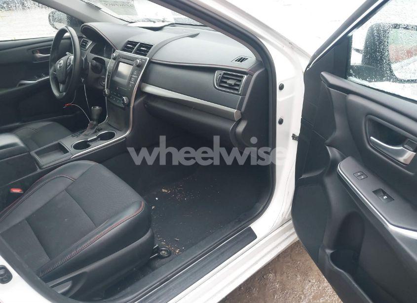 Photo 5 of 2017 Toyota Camry SE (VIN 4T1BF1FK3HU373815)