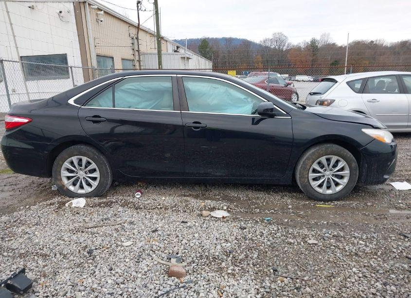 Photo 13 of 2017 Toyota Camry LE (VIN 4T1BF1FK3HU408935)