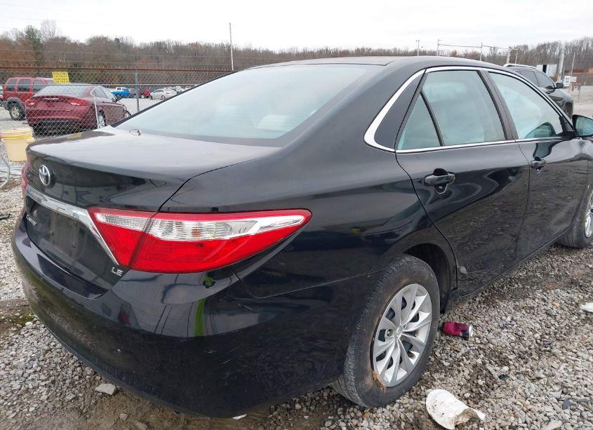 Photo 4 of 2017 Toyota Camry LE (VIN 4T1BF1FK3HU408935)