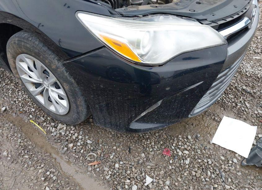 Photo 6 of 2017 Toyota Camry LE (VIN 4T1BF1FK3HU408935)