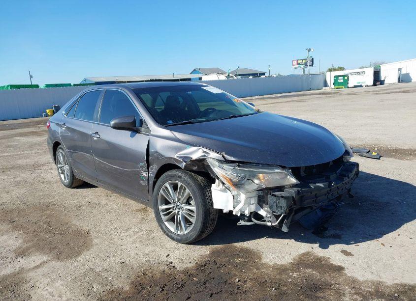 Photo 6 of 2017 Toyota Camry SE (VIN 4T1BF1FK3HU417635)