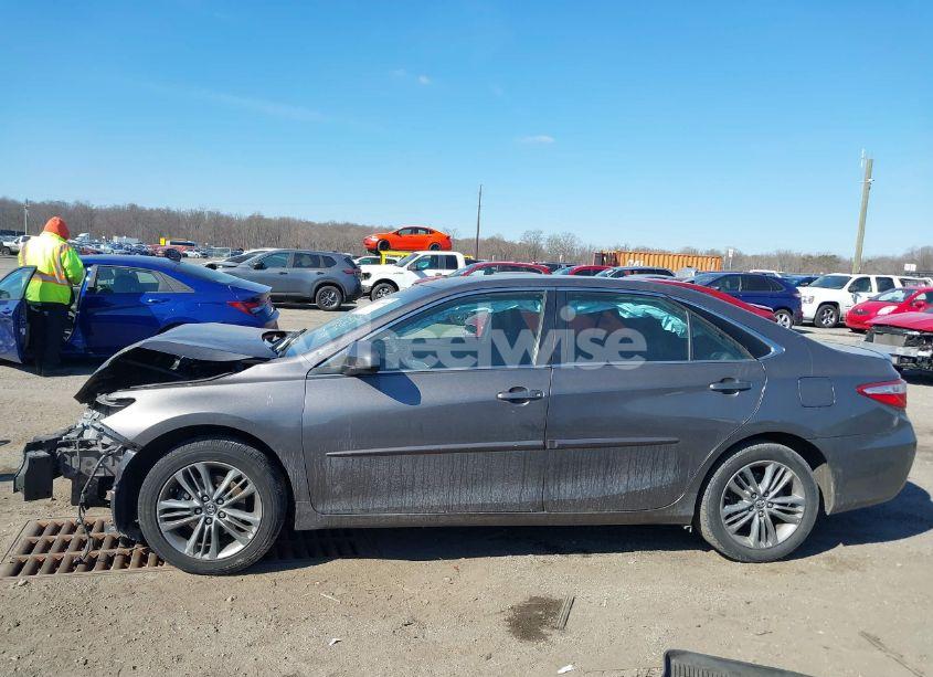 Photo 14 of 2017 Toyota Camry SE (VIN 4T1BF1FK3HU424732)