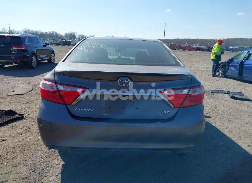 Photo 16 of 2017 Toyota Camry SE (VIN 4T1BF1FK3HU424732)