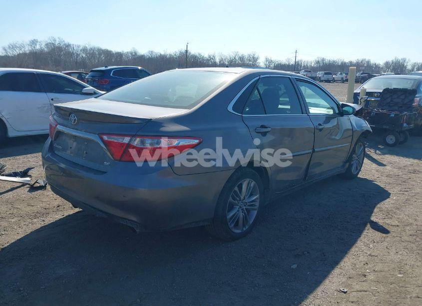 Photo 4 of 2017 Toyota Camry SE (VIN 4T1BF1FK3HU424732)