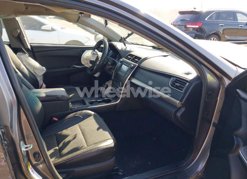 Photo 5 of 2017 Toyota Camry SE (VIN 4T1BF1FK3HU424732)