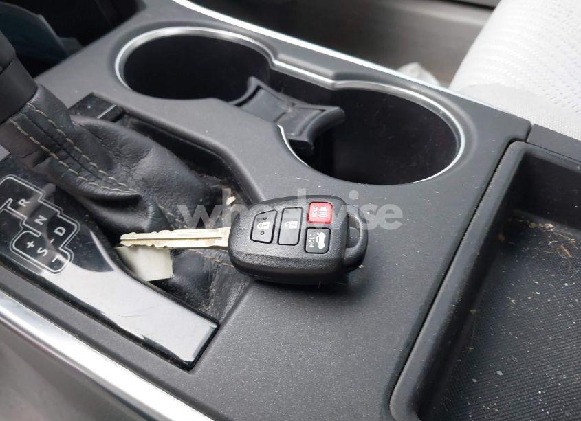 Photo 11 of 2017 Toyota Camry LE (VIN 4T1BF1FK3HU428408)