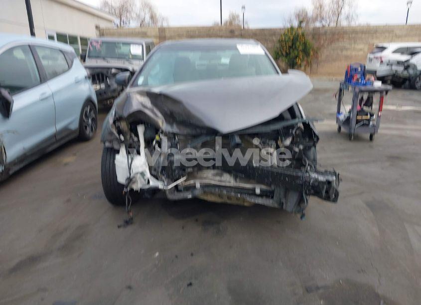 Photo 12 of 2017 Toyota Camry LE (VIN 4T1BF1FK3HU428408)