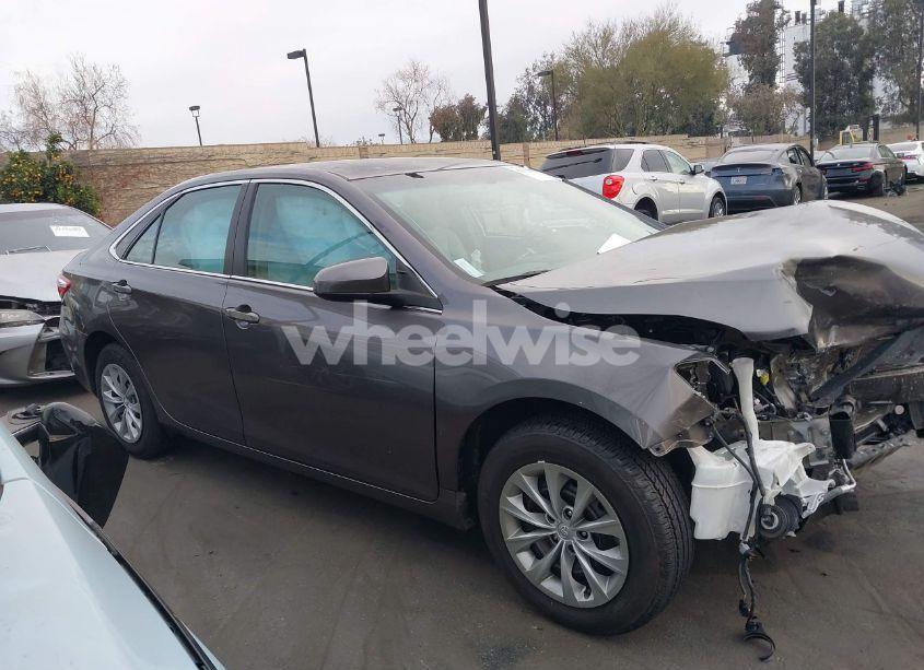 Photo 13 of 2017 Toyota Camry LE (VIN 4T1BF1FK3HU428408)