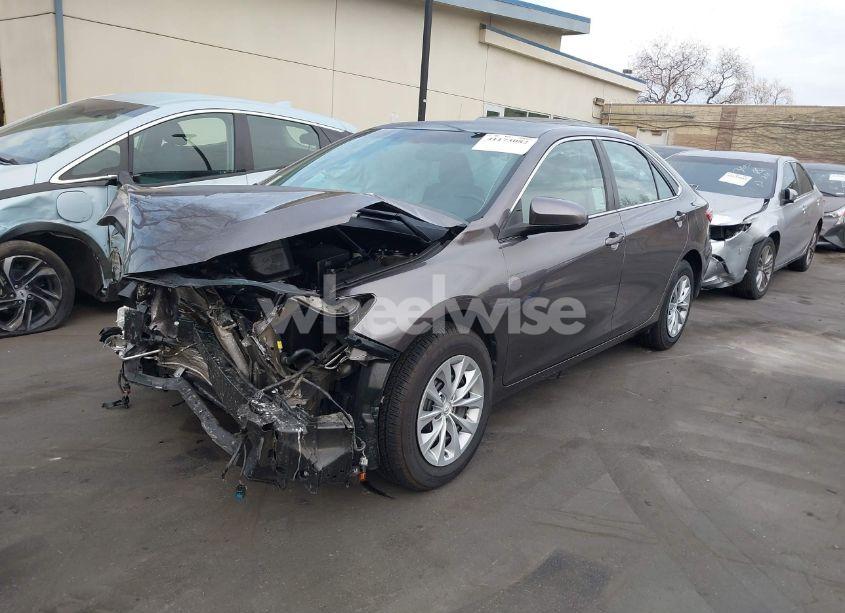 Photo 2 of 2017 Toyota Camry LE (VIN 4T1BF1FK3HU428408)