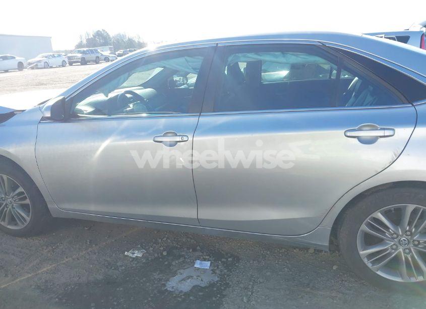 Photo 15 of 2017 Toyota Camry SE (VIN 4T1BF1FK3HU430532)