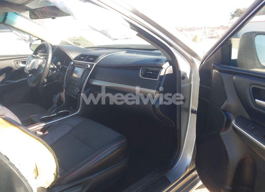 Photo 5 of 2017 Toyota Camry SE (VIN 4T1BF1FK3HU430532)