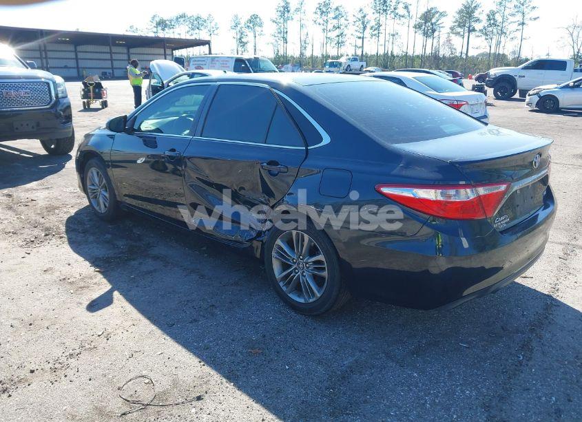 Photo 3 of 2017 Toyota Camry SE (VIN 4T1BF1FK3HU445970)