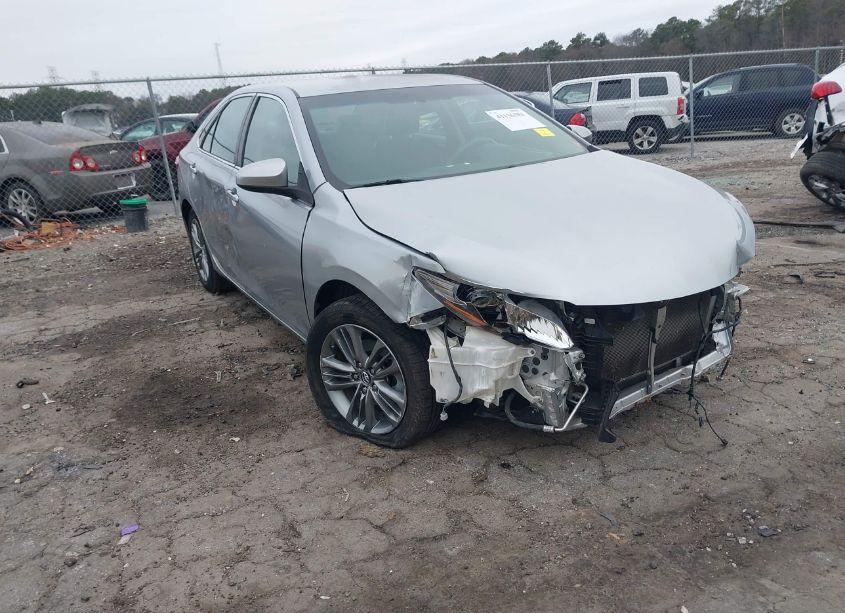 2017 Toyota Camry SE (VIN 4T1BF1FK3HU449212) main photo