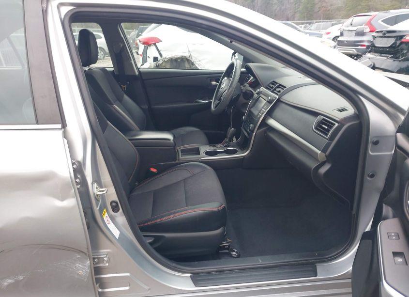 Photo 5 of 2017 Toyota Camry SE (VIN 4T1BF1FK3HU449212)