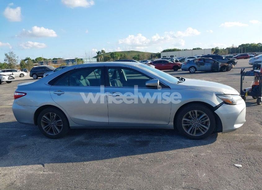 Photo 13 of 2017 Toyota Camry SE (VIN 4T1BF1FK3HU642248)
