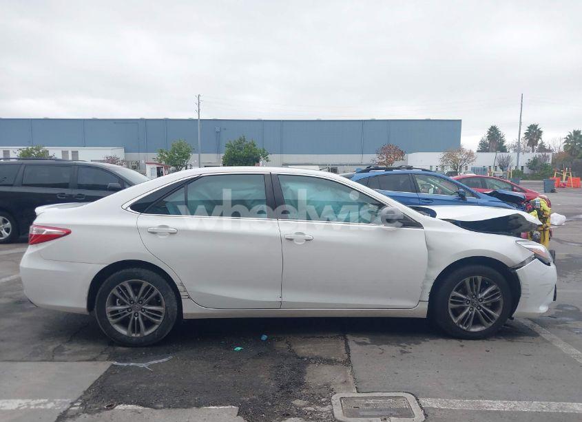 Photo 12 of 2017 Toyota Camry SE (VIN 4T1BF1FK3HU652701)