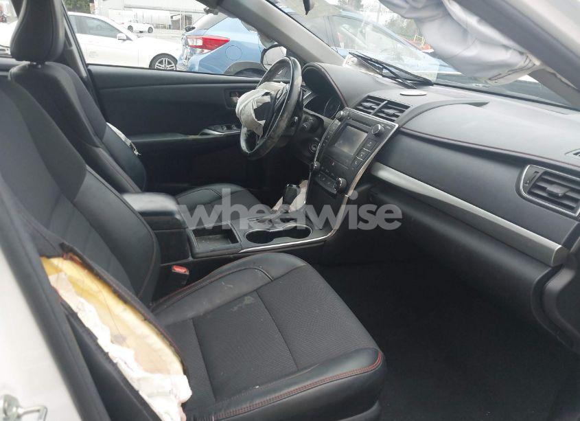 Photo 5 of 2017 Toyota Camry SE (VIN 4T1BF1FK3HU652701)