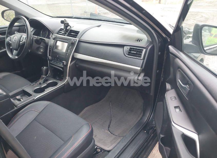 Photo 5 of 2017 Toyota Camry SE (VIN 4T1BF1FK3HU660653)