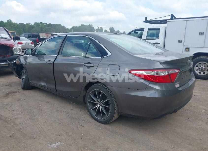 Photo 3 of 2017 Toyota Camry XSE (VIN 4T1BF1FK3HU676836)