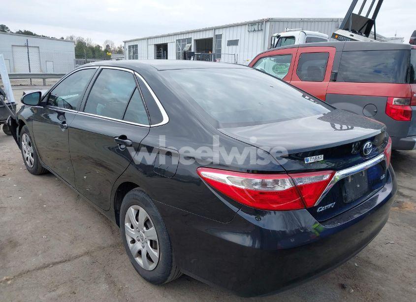Photo 3 of 2017 Toyota Camry LE (VIN 4T1BF1FK3HU684127)