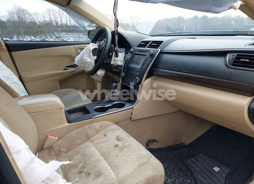 Photo 5 of 2017 Toyota Camry LE (VIN 4T1BF1FK3HU684127)