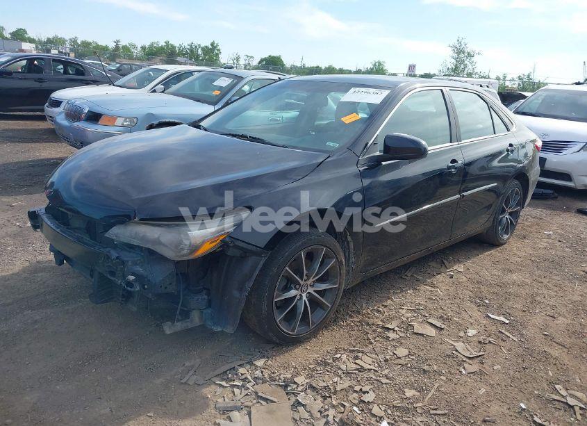 Photo 2 of 2017 Toyota Camry XSE (VIN 4T1BF1FK3HU696908)