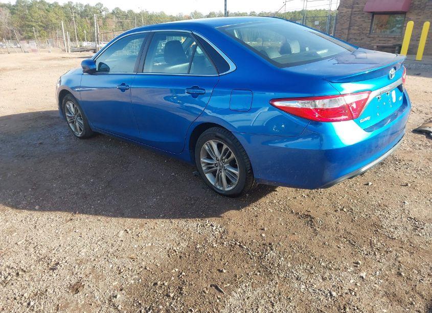 Photo 3 of 2017 Toyota Camry SE (VIN 4T1BF1FK3HU710452)