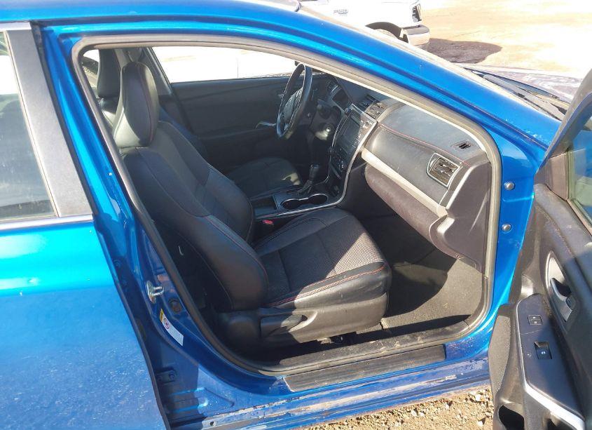 Photo 5 of 2017 Toyota Camry SE (VIN 4T1BF1FK3HU710452)