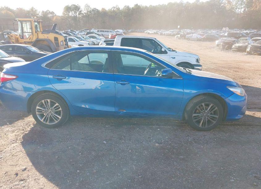 Photo 6 of 2017 Toyota Camry SE (VIN 4T1BF1FK3HU710452)