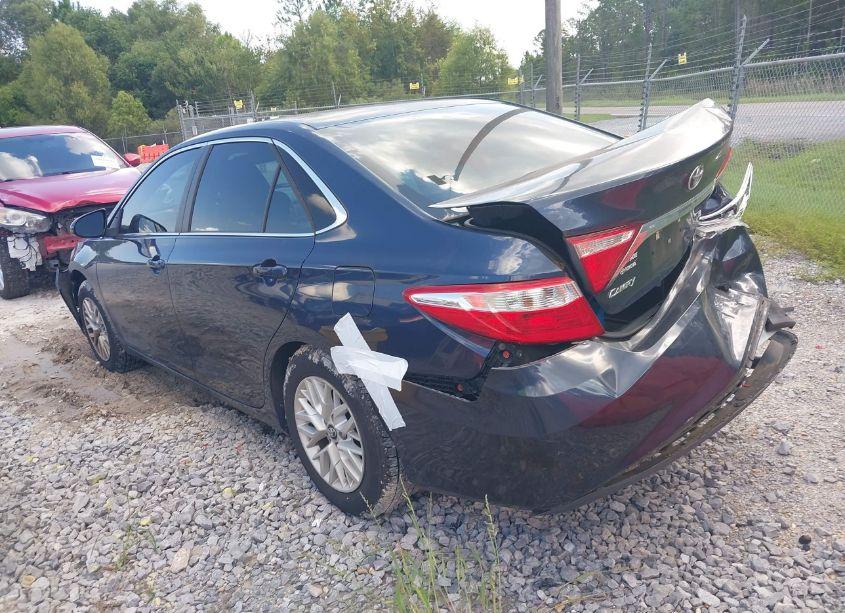 Photo 3 of 2017 Toyota Camry LE (VIN 4T1BF1FK3HU710788)